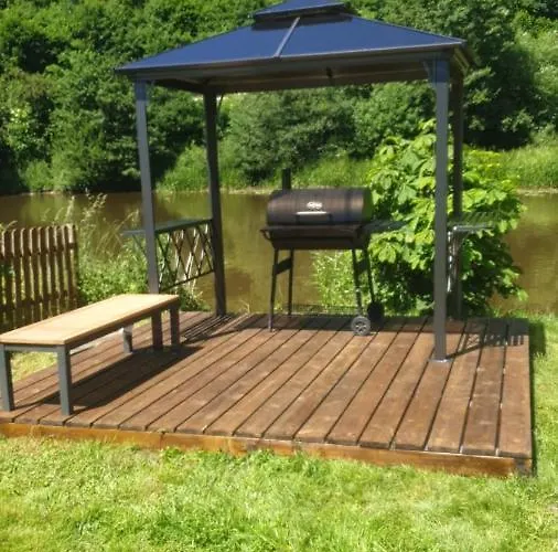 2 * Neustadt an der Waldnaab