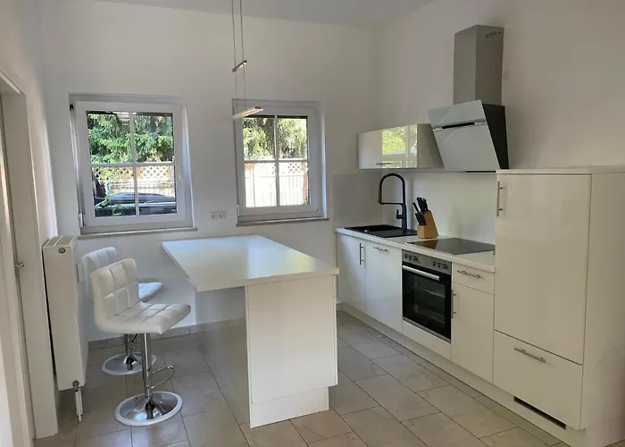 Διαμέρισμα 2 *